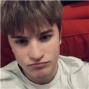📚 ¡Hola! Soy Aleix, tengo 18 años y estudio segundo de bachillerato social. Ofrezco clases de repaso de diversas asignaturas. Si